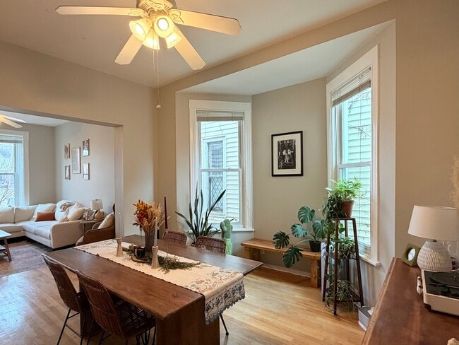 Photo - 3016 N Clifton Ave Unit 2