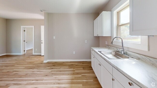 Building Photo - 134 N Arlington St Unit 134 N Arlington St DOWN Rental