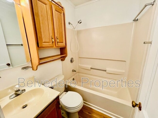 Photo - 2718 Robin Hood Dr