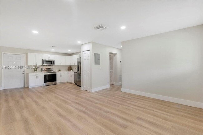 Photo - 702 NW 18th St