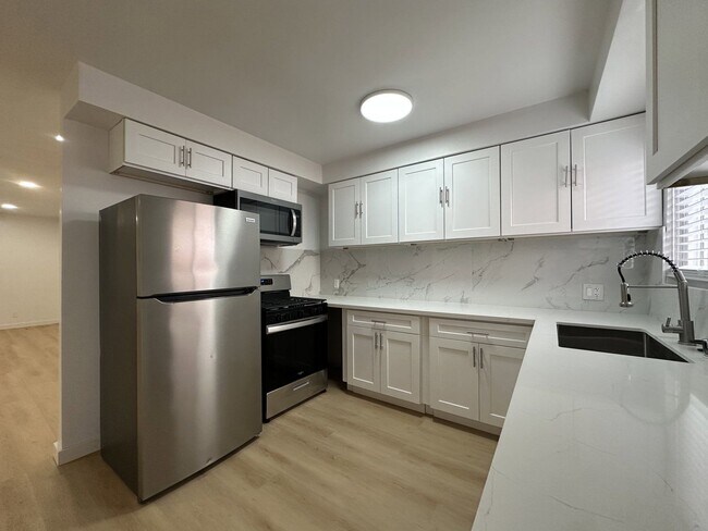 7825 W Manchester Ave Unidad 1a