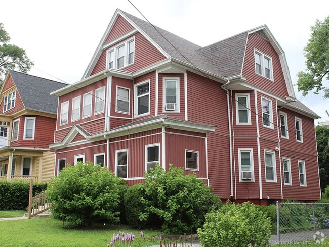 Building Photo - 460 Edgewood St Unit 2 Rental