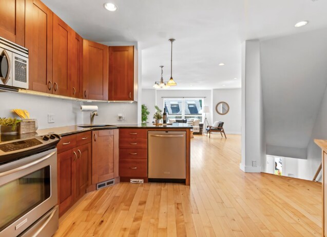 Photo - 3131 NE Wasco St