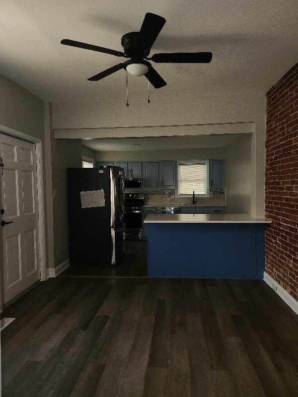 Photo - 111 W 13th St