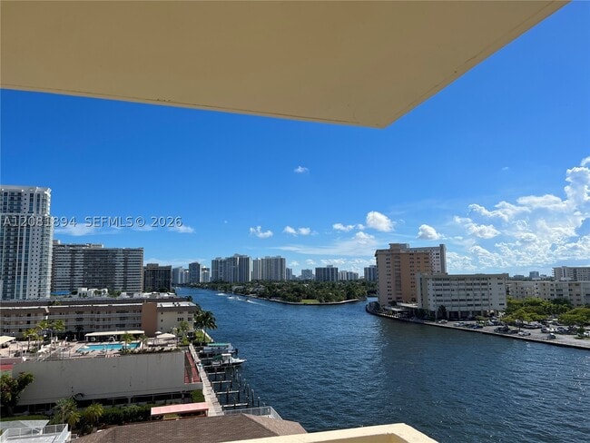 Building Photo - 1833 S Ocean Dr Unit 812