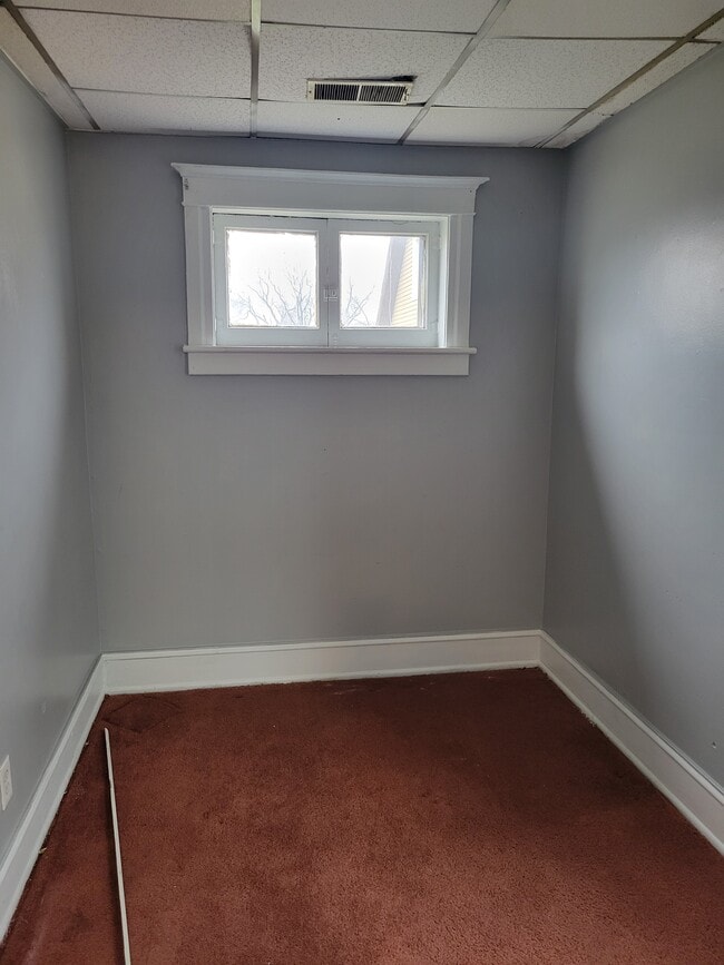 Habitación extra - 209 Richards St Unidad #3 BSMT