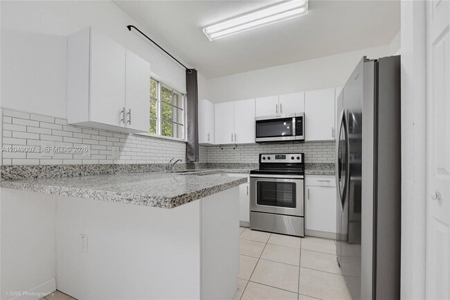 Photo - 2630 NE 3rd Dr