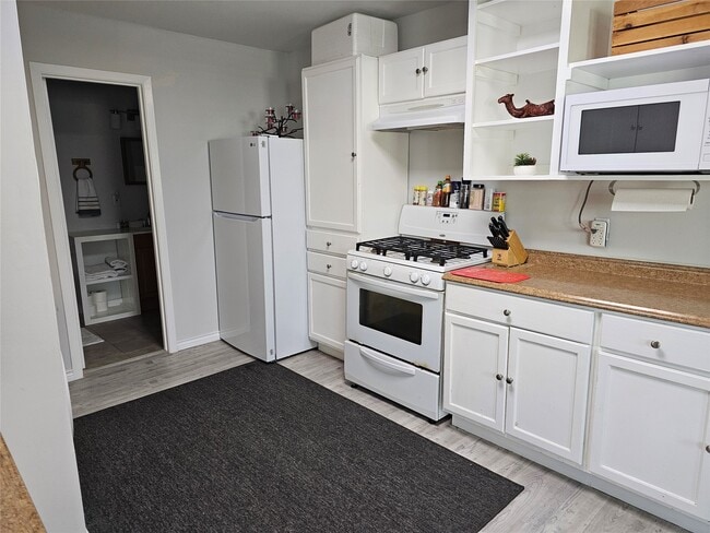 Photo - 503 Lakeland Dr