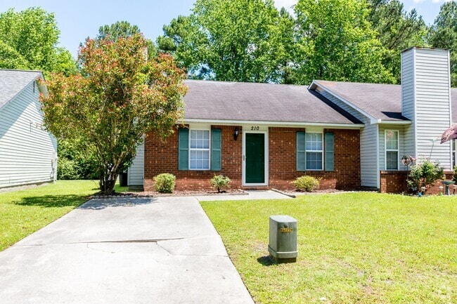 Building Photo - Move-in ready Rental