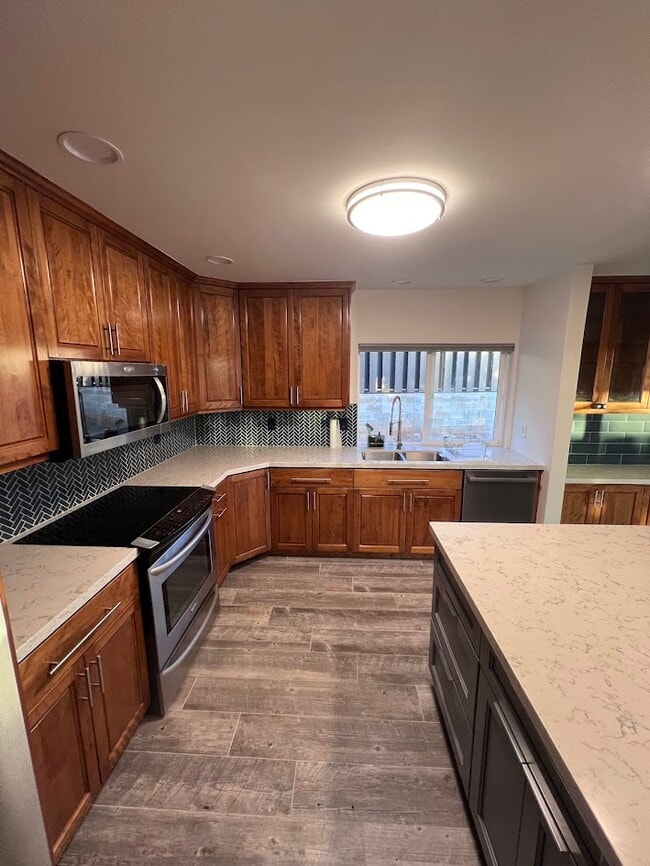 Photo - 7247 Alakoko St