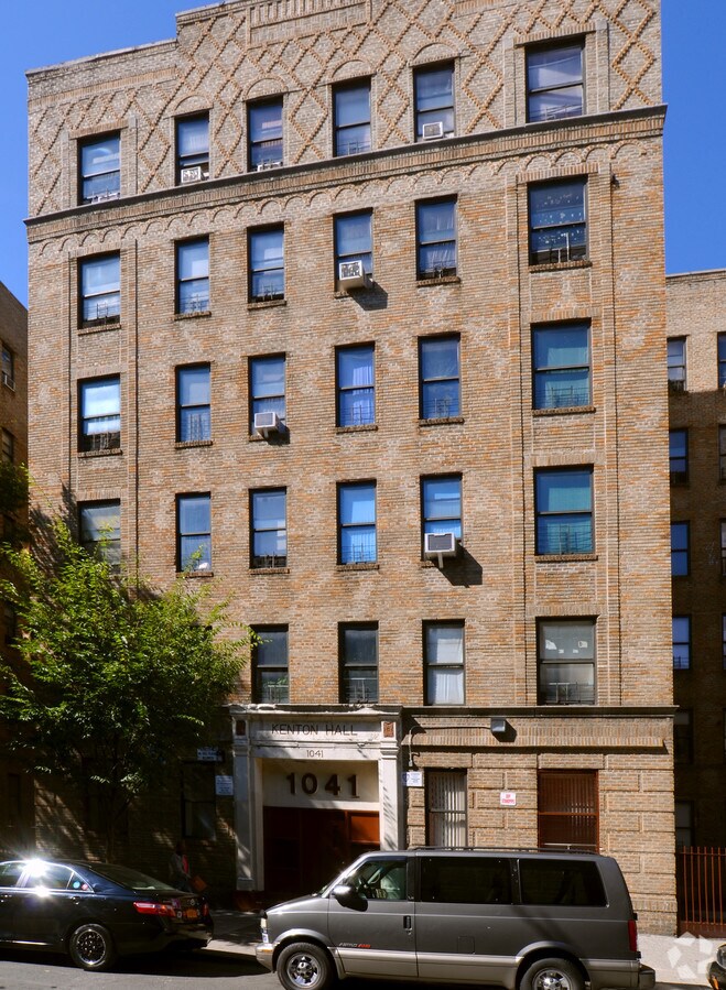 Photo - Morrisania III