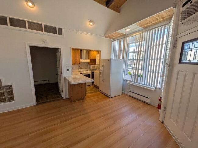 Photo - 352 Jefferson Ave