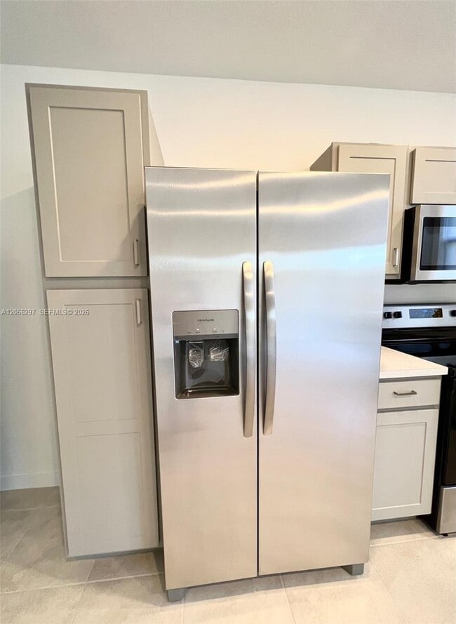 Photo - 429 NE 12th St