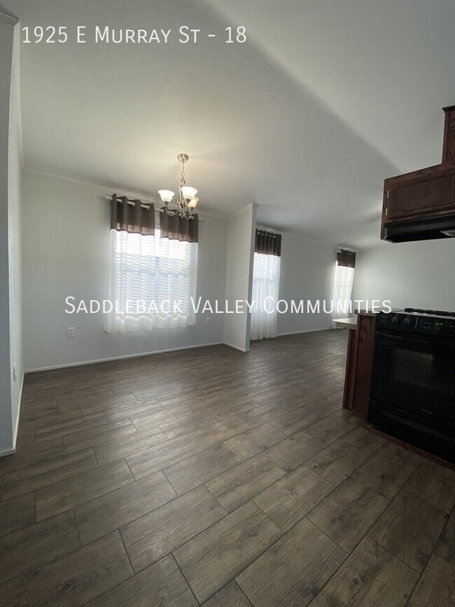 Photo - 1925 E Murray St