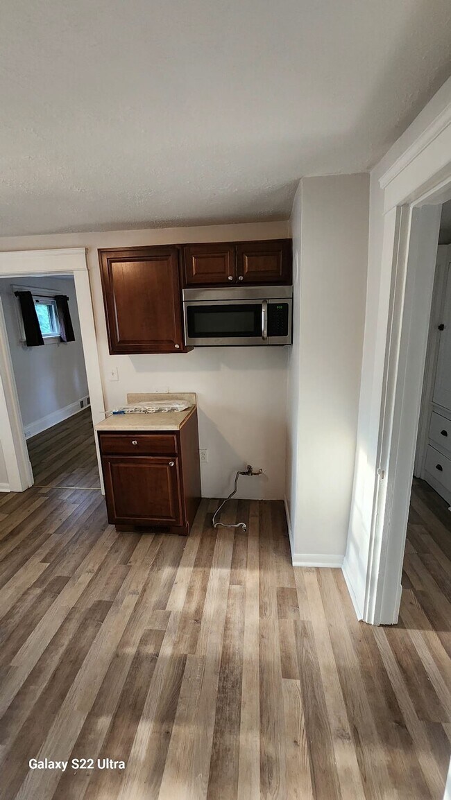 Photo - 16108 Parkgrove Ave