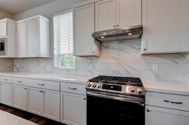 Photo - 2710 Grand Fountains Dr