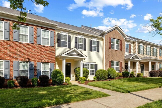 Photo - Well Maintained Three Bedroom Home!
