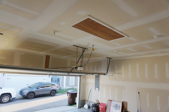 Photo - 2221 Silverton Dr