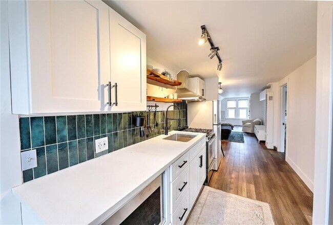 Photo - 73 Washburn Ave