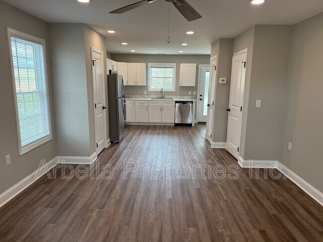 Photo - 127 Jess Corby Rd Unidad Apt 24