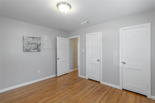 Photo - 313 Evans St