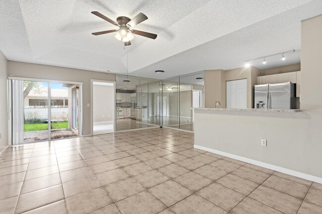 Photo - 9312 NW 54th St