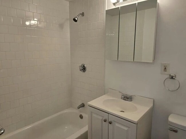 Photo - 270 Quarry St Unit 15