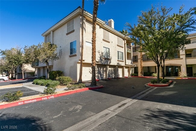 Photo - 7147 S Durango Dr Unidad 312