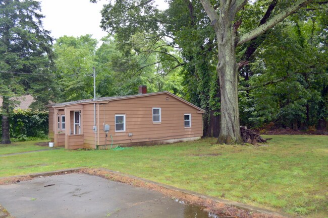 Photo - 1503 S County Trl