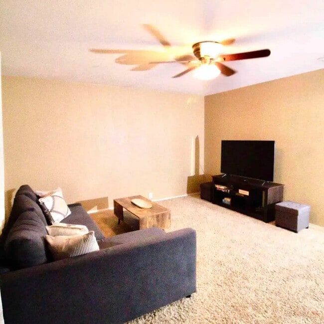 Photo - 4512 Claret Ct