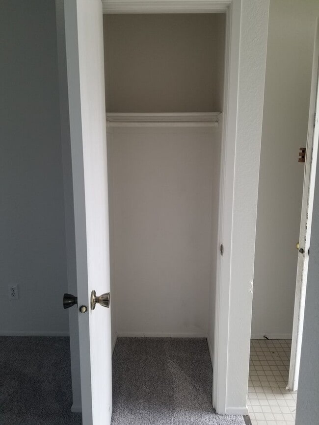 Photo - b1009 Unit a