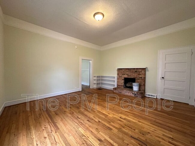 Photo - 113 S 7th St