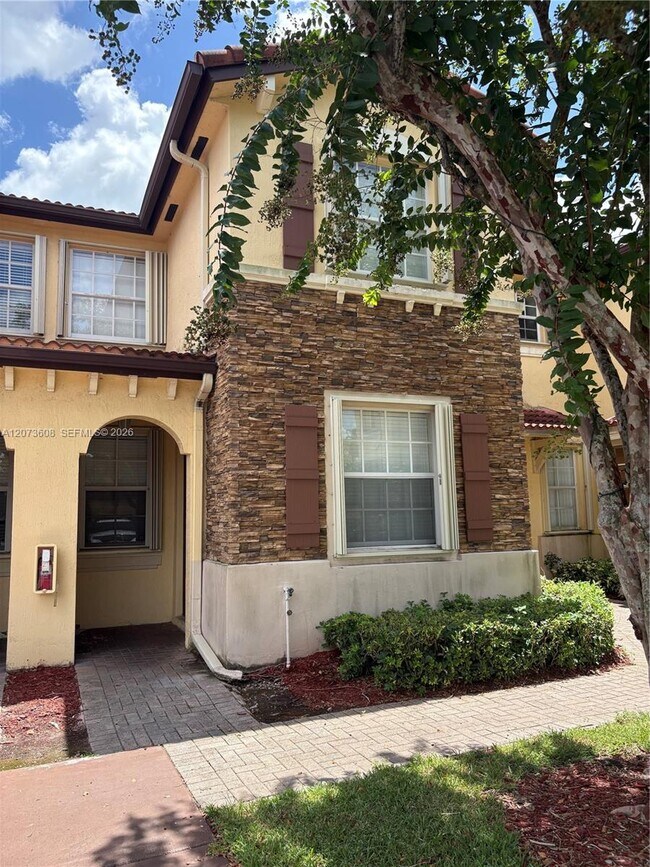 1555 NE 33rd Rd