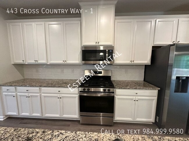 Photo - 443 Cross Country Way