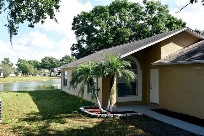 Photo - 271 Daniels Pointe Dr
