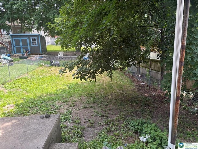 Photo - 142 W High St