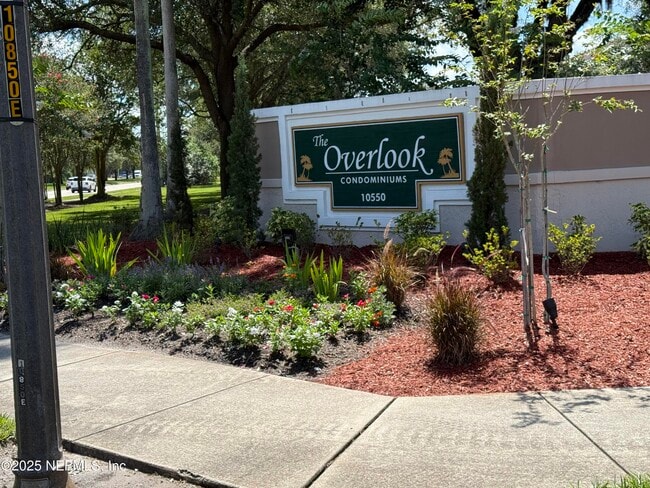 Building Photo - 10550 Baymeadows Rd Unit 628