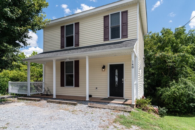 Photo - 148 Warwick St