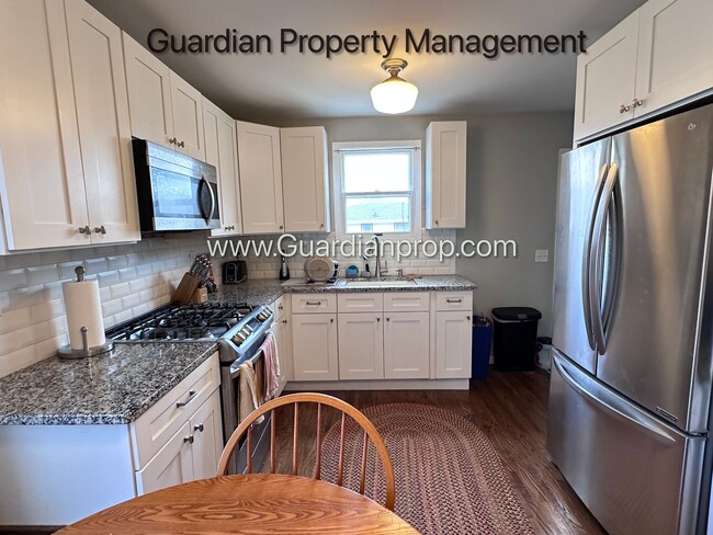 Photo - St Louis Park Single Family Home, Fenced In yard, Washer/Dryer, 1 Car Garage