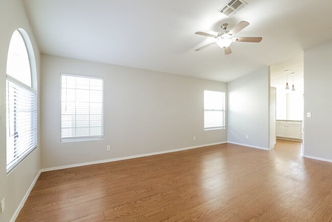 Photo - 8341 Pendragon Cir