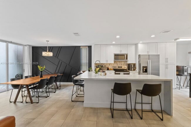 Building Photo - 4448 NW 98th Ave