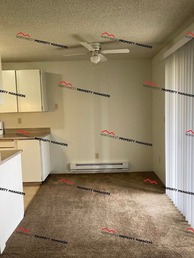 Photo - r45a Laurel Court Apts.