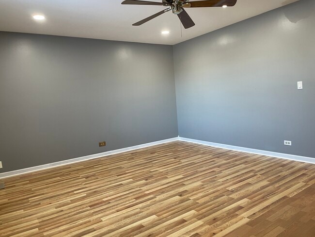 Building Photo - 1105 E Ardyce Ln Unit 2