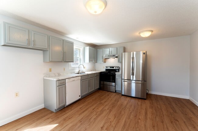 Photo - 7 Colby Way Unit A