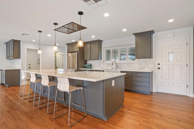 Building Photo - 1177 Fay Cir