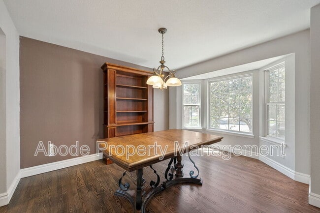 Photo - 2214 Andrews St
