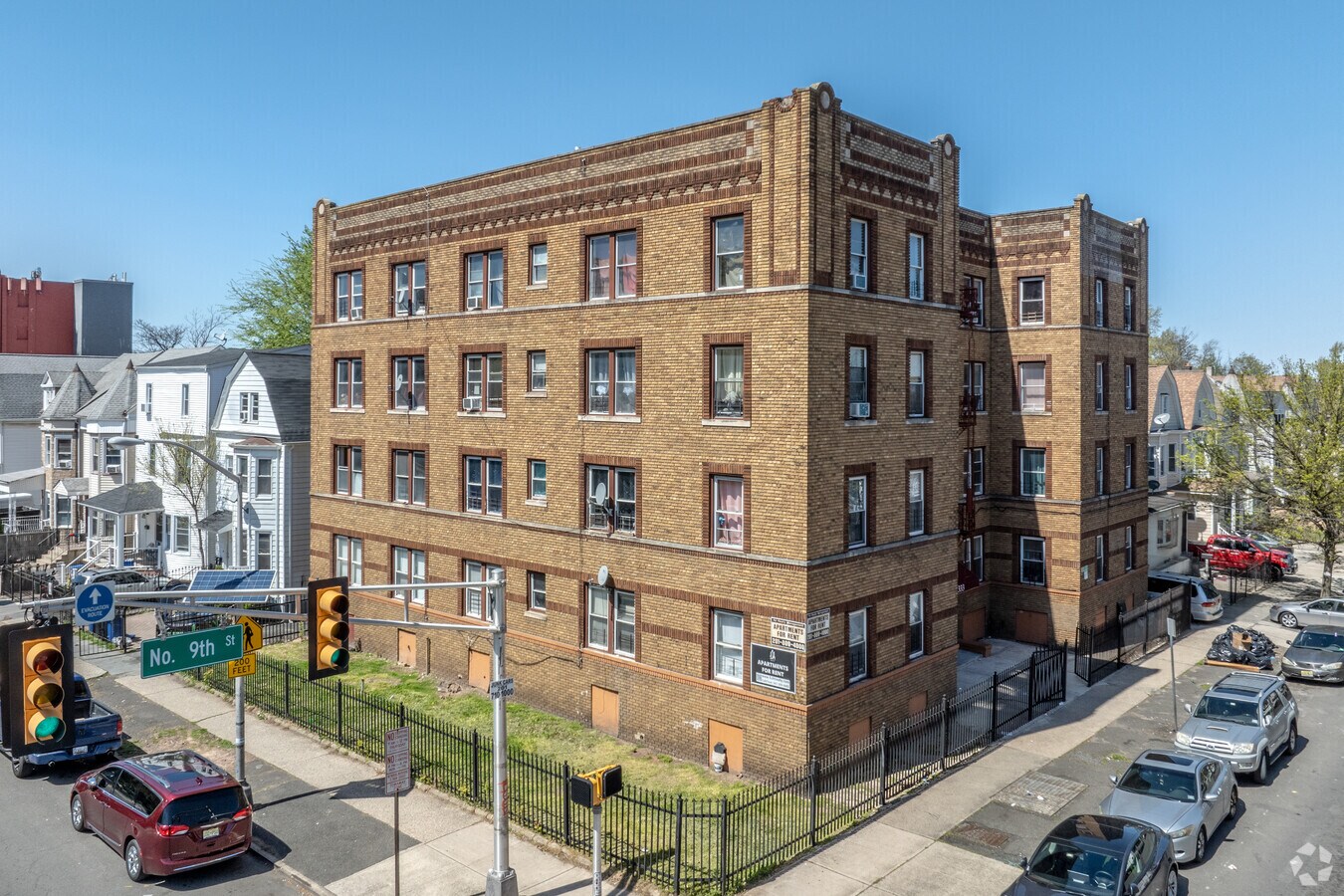 Photo - 333-337 Park Ave Apartments