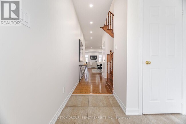 Photo - 5 Freedom Oaks Trail