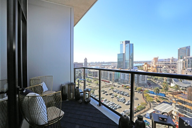 1 BR, 1 BA-679 SF