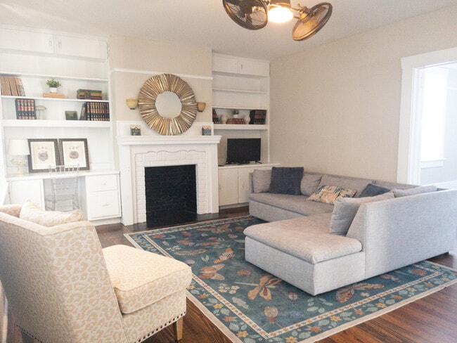 Photo - 302 Durden St